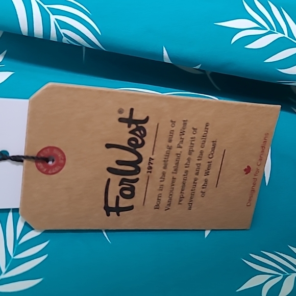 Far West swimsuit and sunglasses - Picture 6 of 7